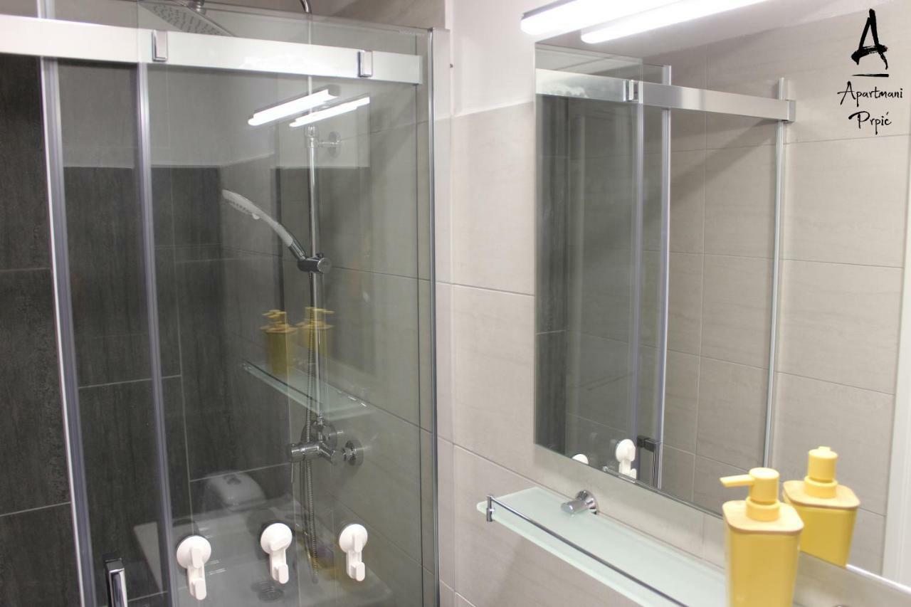 Apartmani Prpic Razanac Ngoại thất bức ảnh